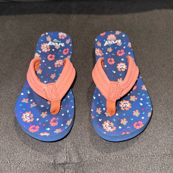 Girls Reef Flip Flops - Picture 1 of 11